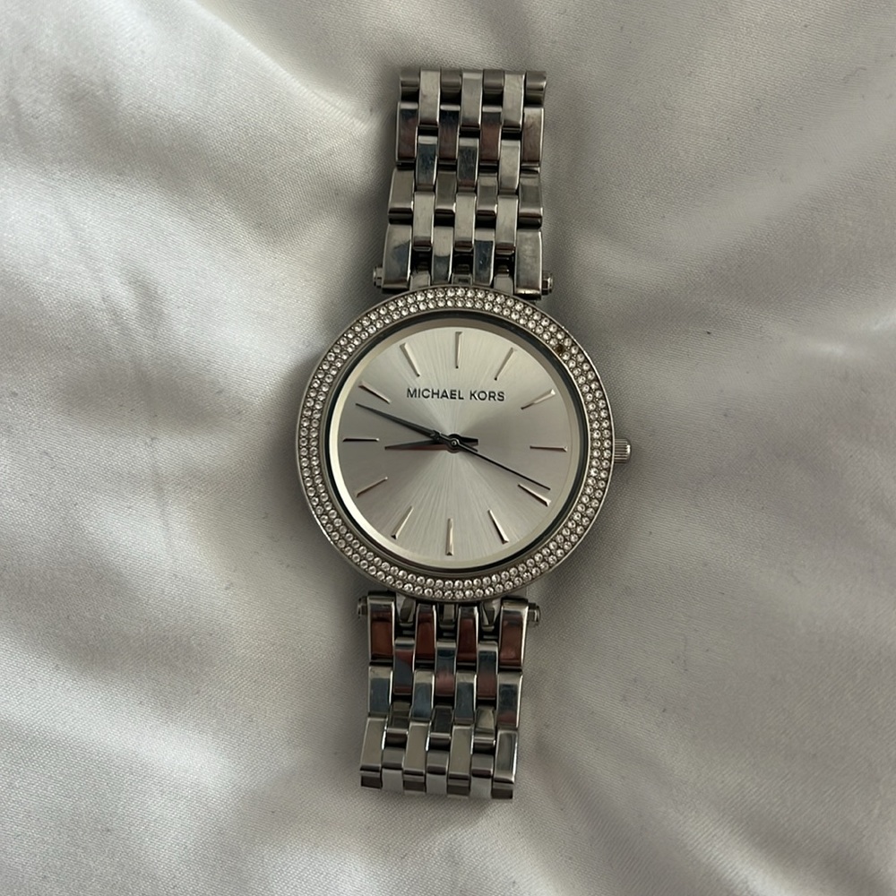Michael Kors Women's Darci Silver Stainless Steel Bracelet Watch MK-3190